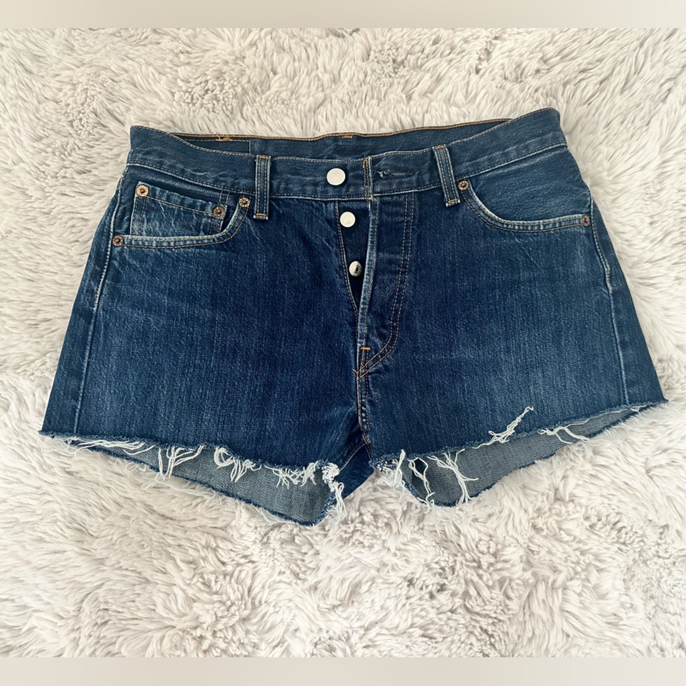 Vintage high rise cutoff Levi’s shorts